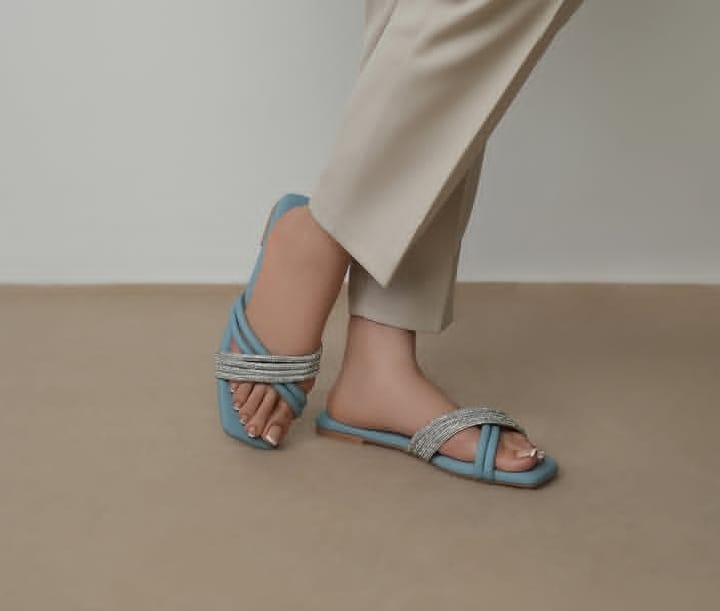 Ladies Flat – Comfortable & Stylish Everyday Wear