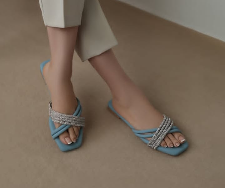 Ladies Flat – Comfortable & Stylish Everyday Wear